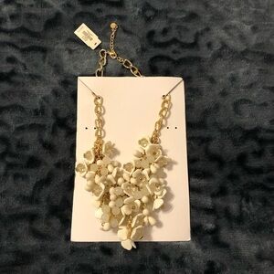 Talbots White & Gold Beaded Chunky Floral Bib Cluster Necklace